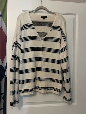 Sanctuary Cream and Black Striped V-Neck Knit Top